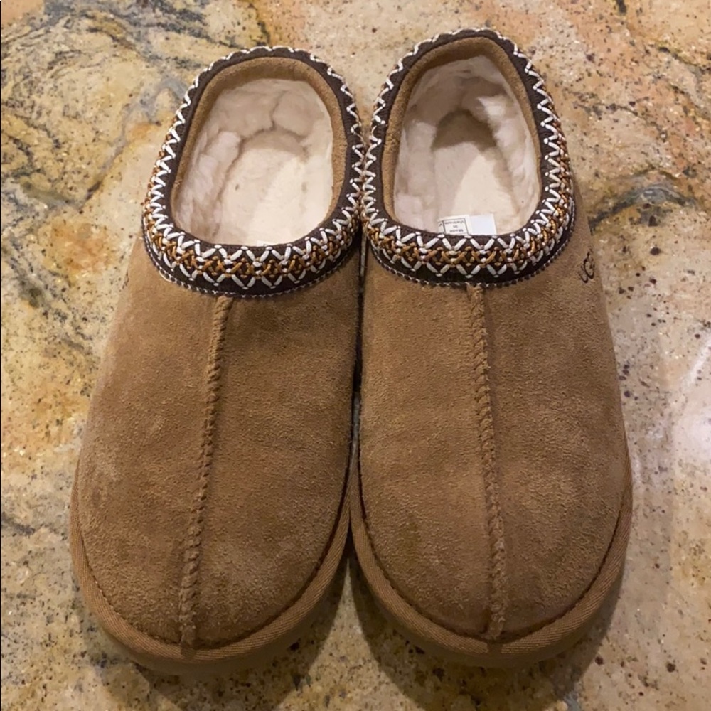 Ugg slip-on shoes! Size 7